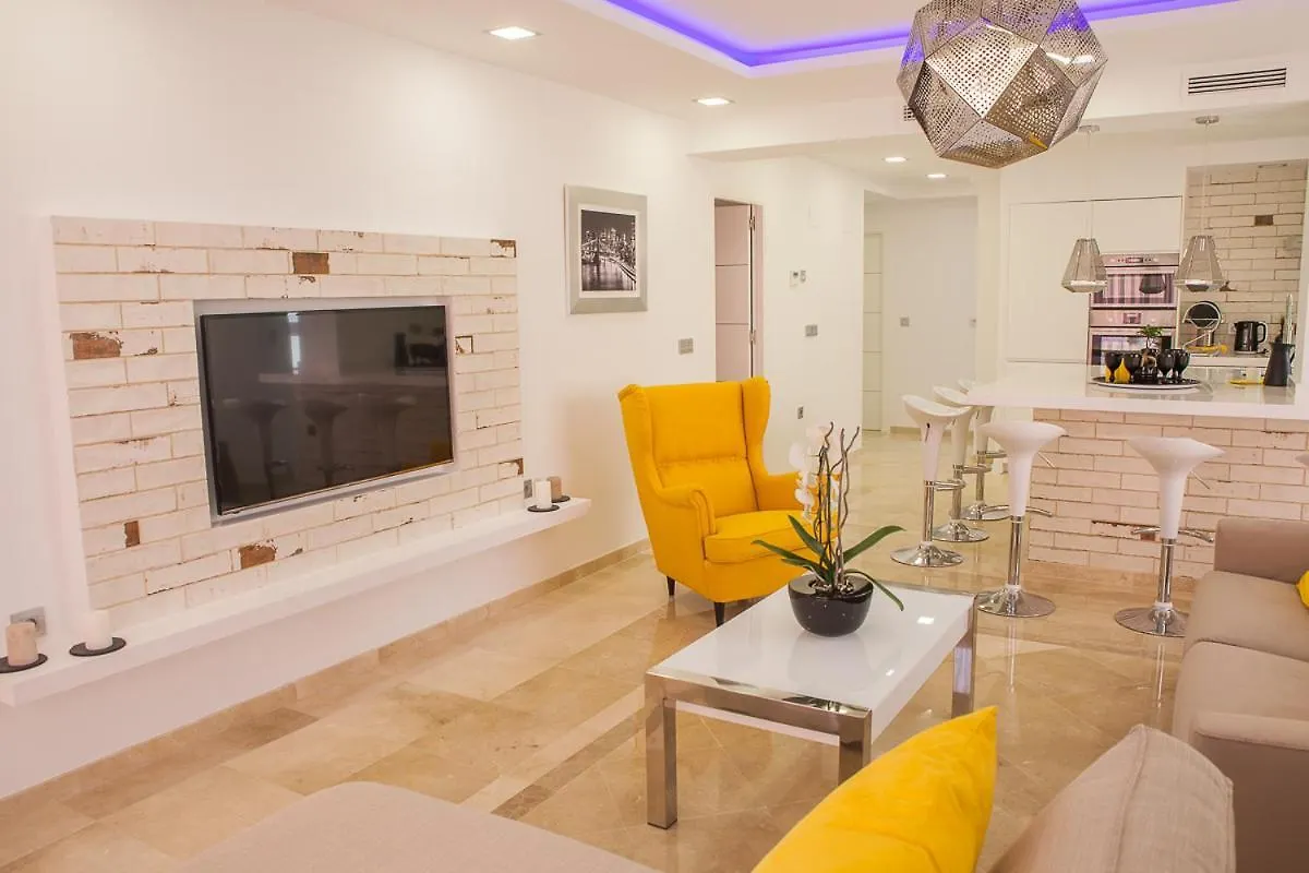 Luxury 100 Sq.M. Sea View Apartment Benalmadena