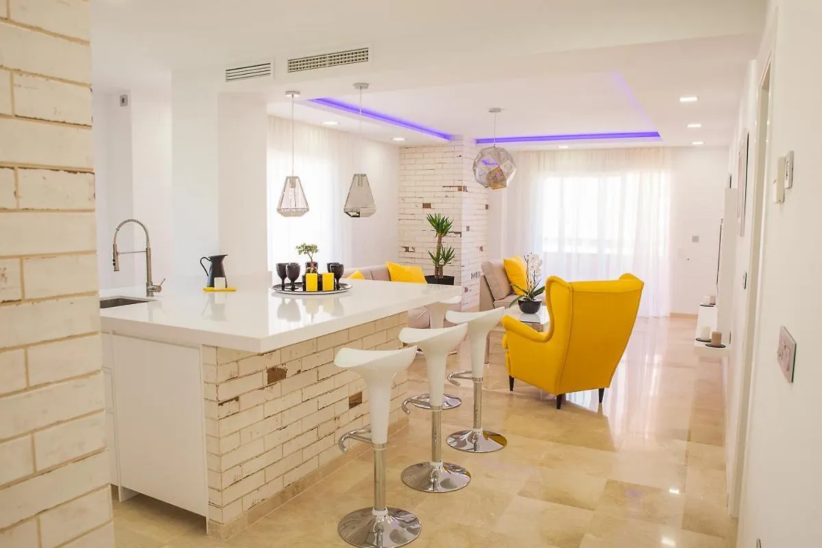 Luxury 100 Sq.M. Sea View Apartment Benalmádena 0*,  Spanien